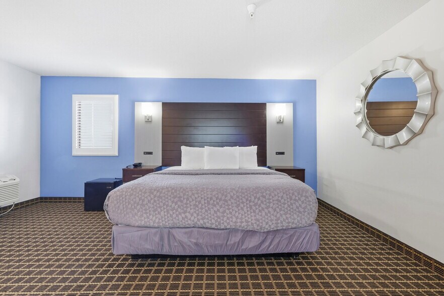 More Photos Of 600 Riverside Ave, Santa Cruz Hotel For Sale