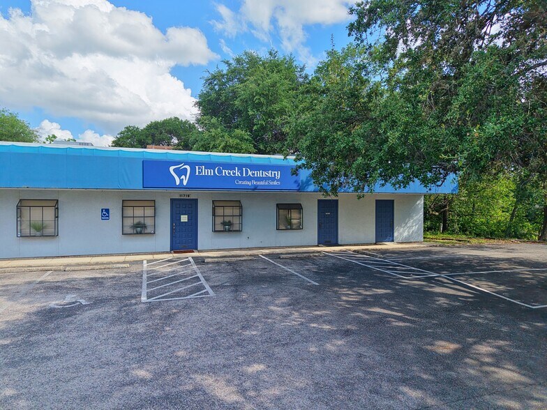 More Photos Of 11719-11725 Whisper Valley St, San Antonio Office For Lease