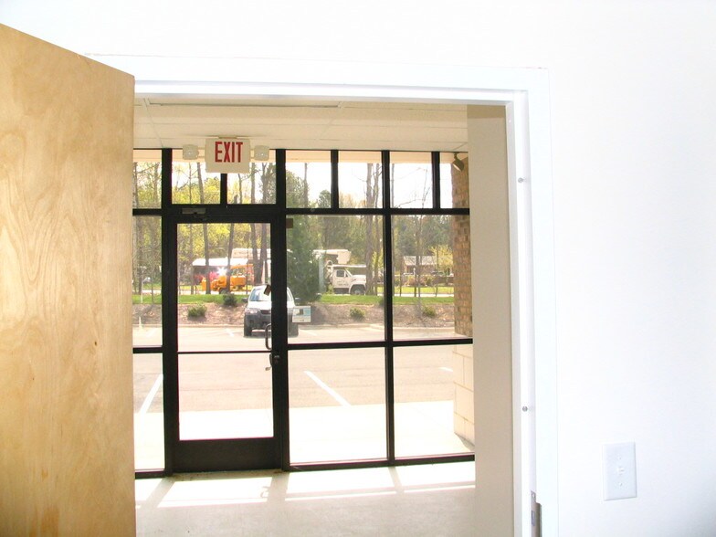 More Photos Of 1000 Van Buren Ave, Indian Trail Flex For Lease