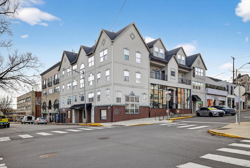 More Photos Of 121-129 N Washington St, Bloomington Apartments For Sale