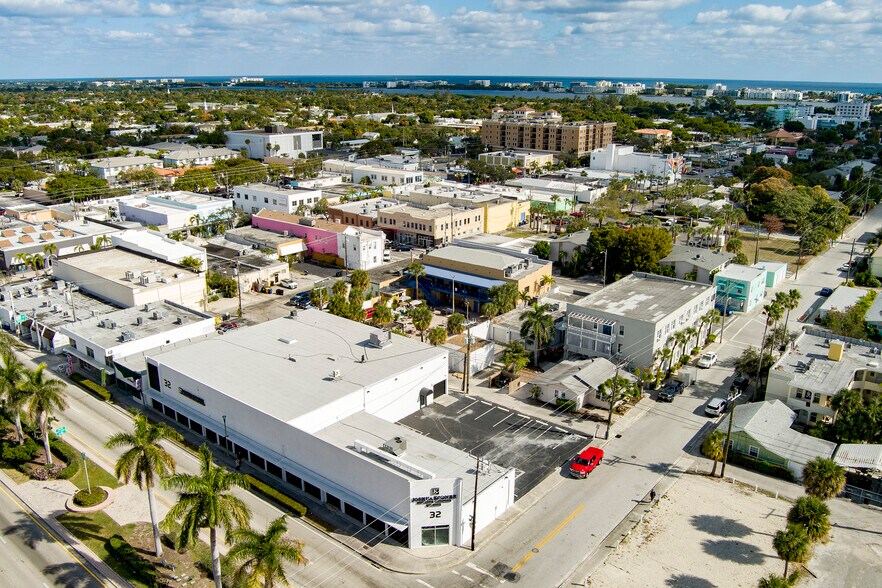 More Photos Of 32 S Dixie Hwy, Lake Worth Freestanding For Lease