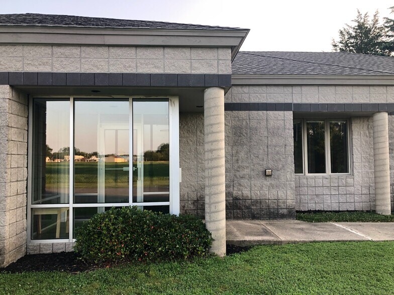More Photos Of 9506 Hospital Ave, Nassawadox Medical For Sale