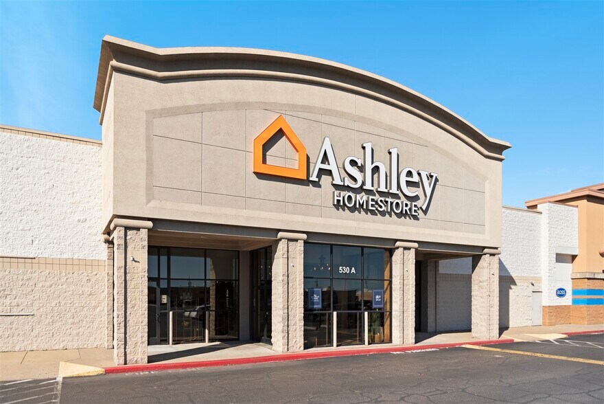 More Photos Of 410-530 S Rangeline Rd, Joplin Storefront For Sale