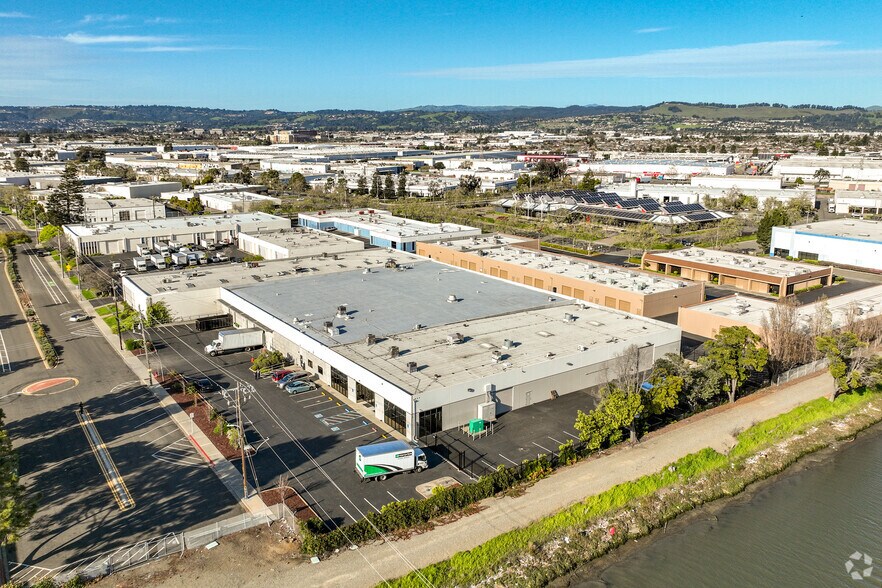 More Photos Of 14700 Doolittle Dr, San Leandro Warehouse For Lease