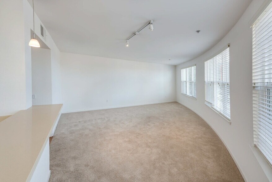 More Photos Of 700 University Ave, Berkeley Multifamily For Sale