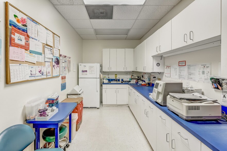 More Photos Of 5205 Village Blvd, West Palm Beach Medical For Lease