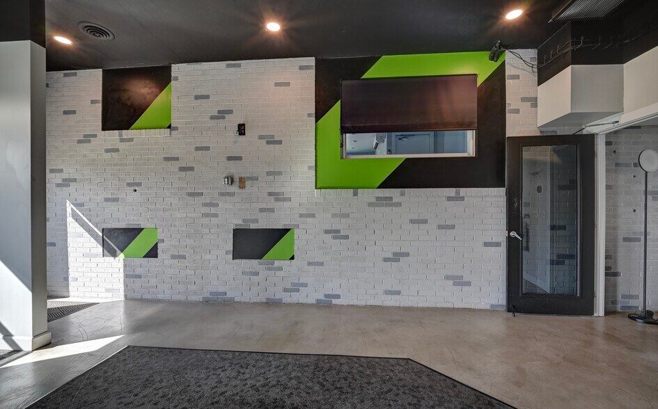 More Photos Of 7500 OH-515, Millersburg Flex For Lease