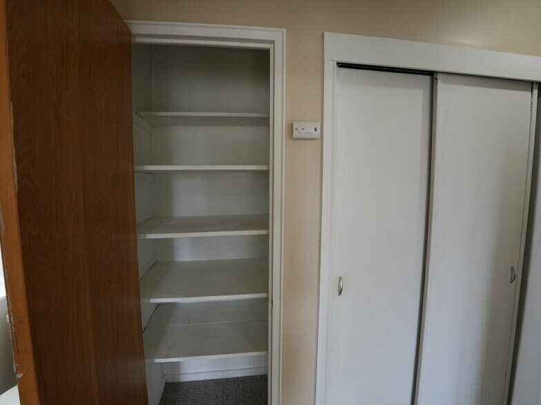 More Photos Of 311 W Highland Dr, Williston Apartments For Sale