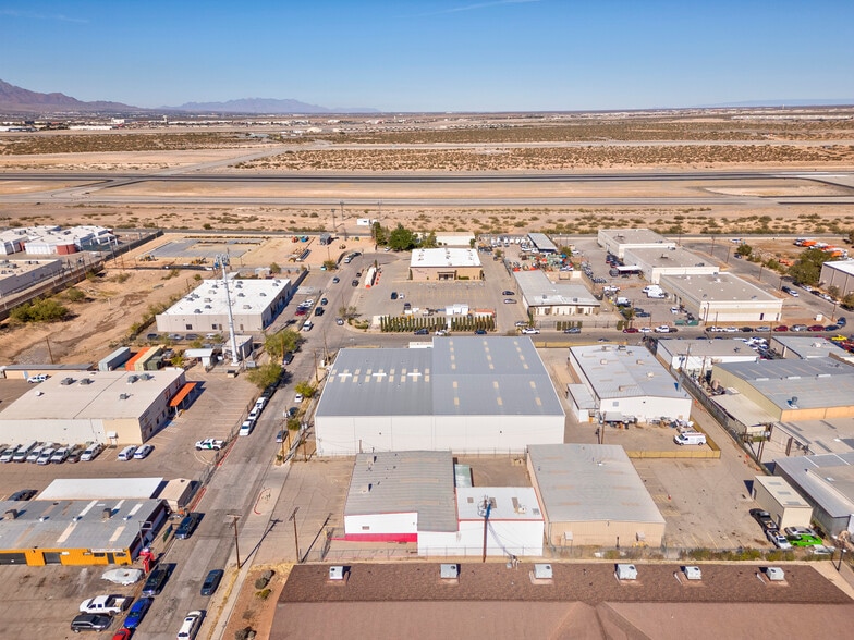 More Photos Of 9010 Mayflower Ave, El Paso Warehouse For Sale
