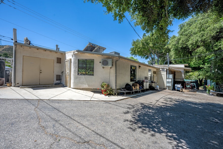 More Photos Of 12625 Sierra Hwy, Santa Clarita Restaurant For Sale