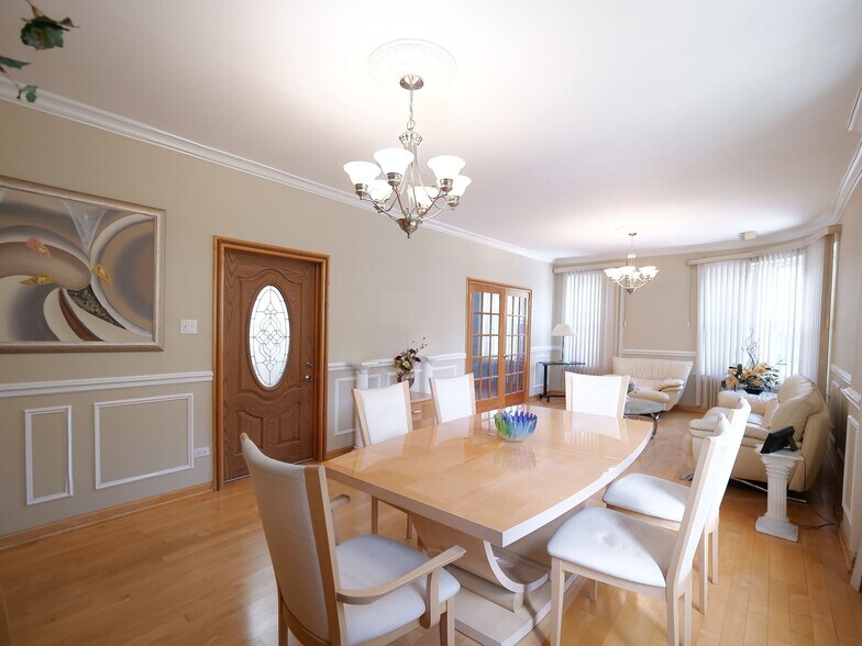 More Photos Of 3256-3258 N Elston Ave, Chicago Storefront Retail Residential For Sale