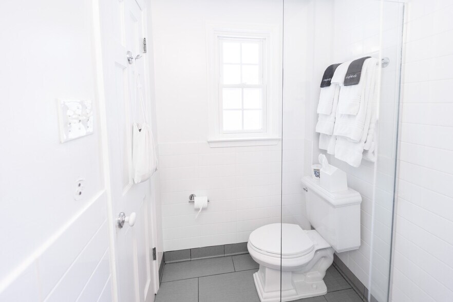 More Photos Of 34 6th St, Rehoboth Beach Hospitality For Sale