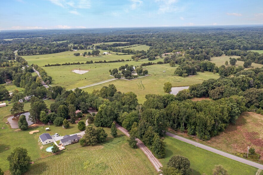 More Photos Of Old Highway 46, Bon Aqua Land For Sale