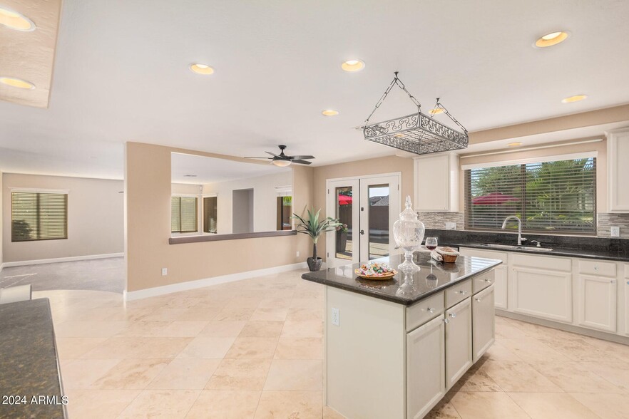 More Photos Of 1330 E Lynx Way, Chandler Specialty For Sale