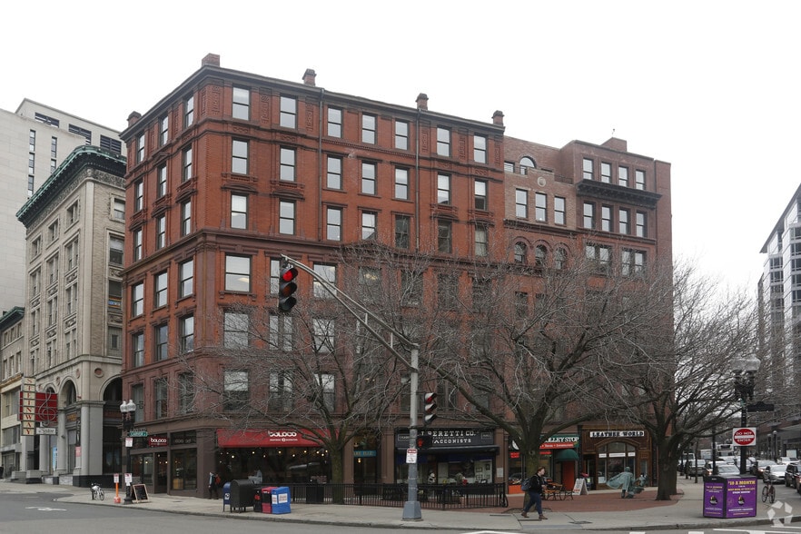 More Photos Of 2 Park Plz, Boston Office For Lease