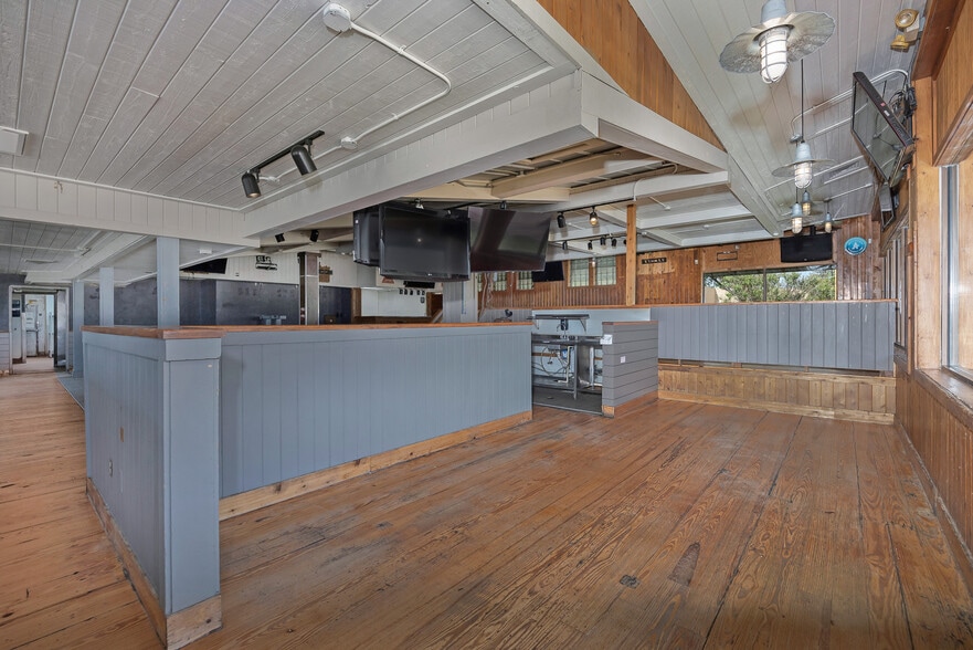 More Photos Of 8101 W I-40, Amarillo Restaurant For Lease