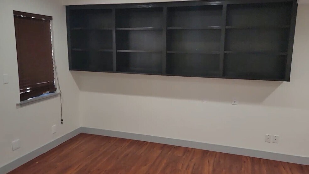 More Photos Of 3231 Waring Ct, Oceanside Medical For Lease