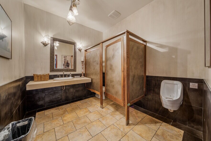 More Photos Of 4 County Road 124, Hesperus Restaurant For Sale