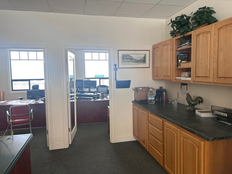 More Photos Of 508 Cascade Ave, Hood River Medical For Lease