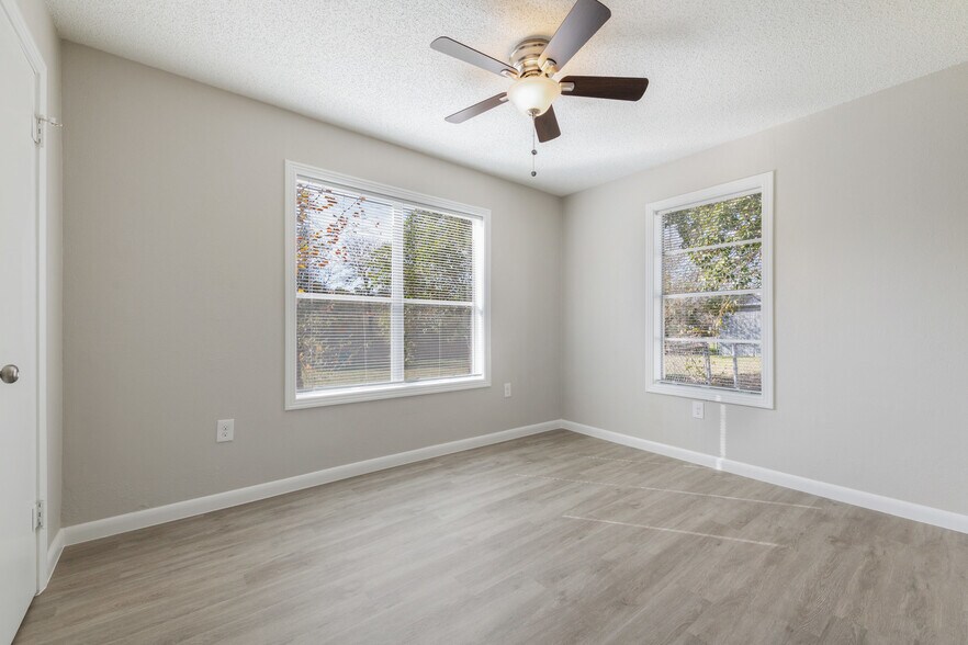 More Photos Of 4806 Pecan Springs Rd, Austin Land For Sale