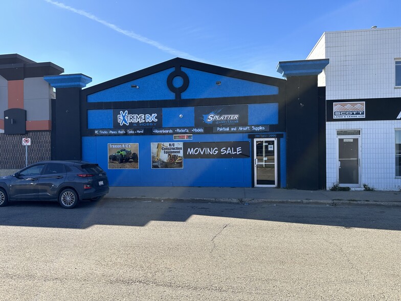 Primary Photo Of 11032 100 St, Grande Prairie General Retail For Lease