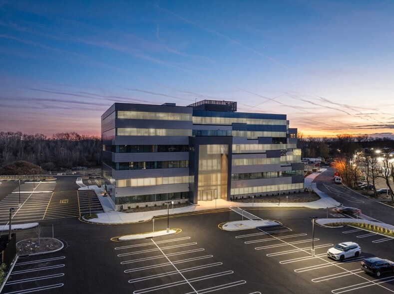 More Photos Of 33 Route 59, Monsey Office For Lease