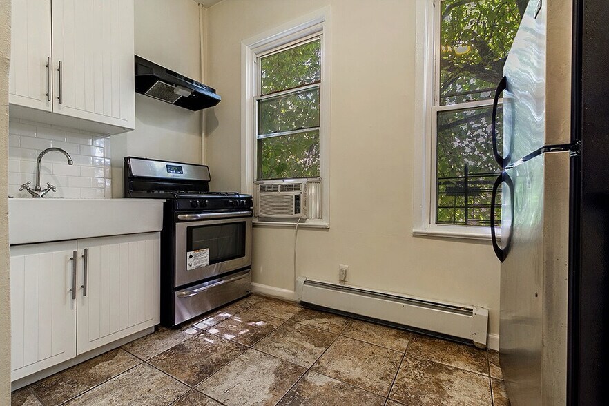 More Photos Of 254 Van Horne St, Jersey City Apartments For Sale