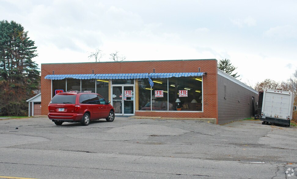 More Photos Of 141-147 State Rd, Kittery Freestanding For Sale