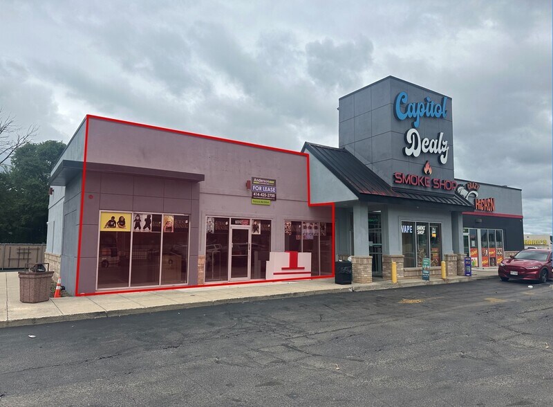 More Photos Of 7822 W Capitol Dr, Milwaukee Storefront For Sale