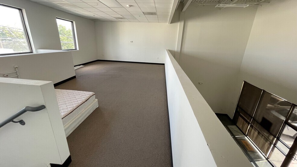 More Photos Of 7636 Harwin Dr, Houston Storefront For Sale