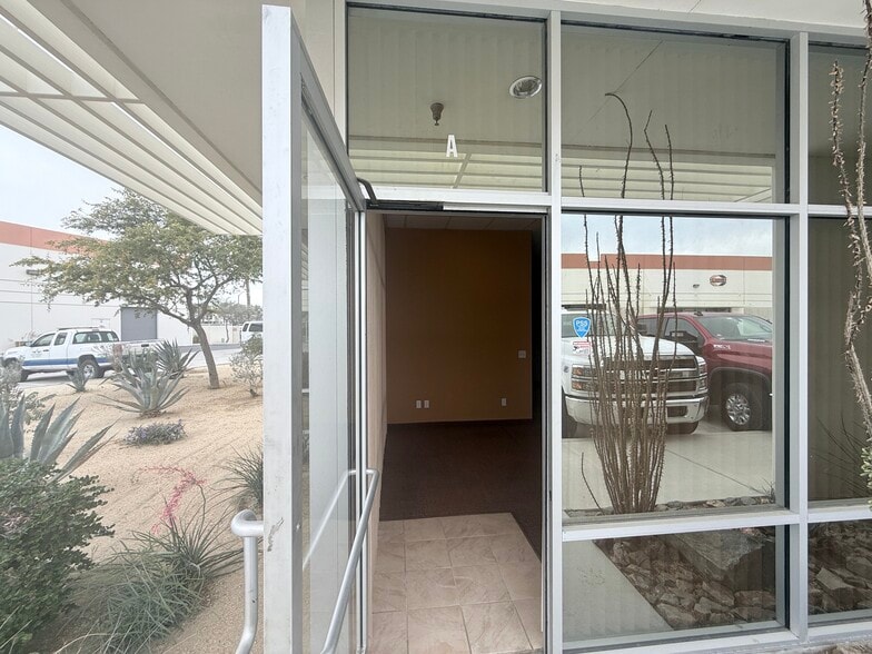 More Photos Of 45090 Golf Center Pky, Indio Warehouse For Sale