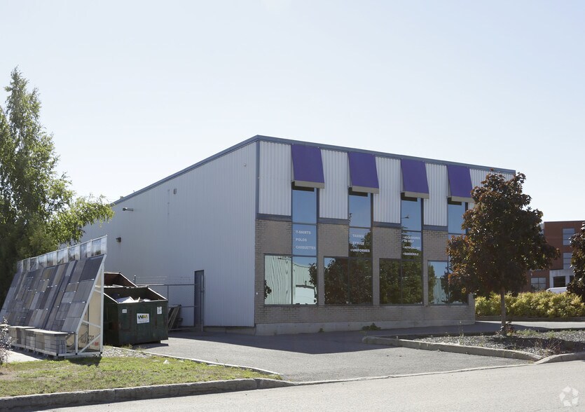 More Photos Of 1100 Rue Hérelle, Longueuil Warehouse For Lease