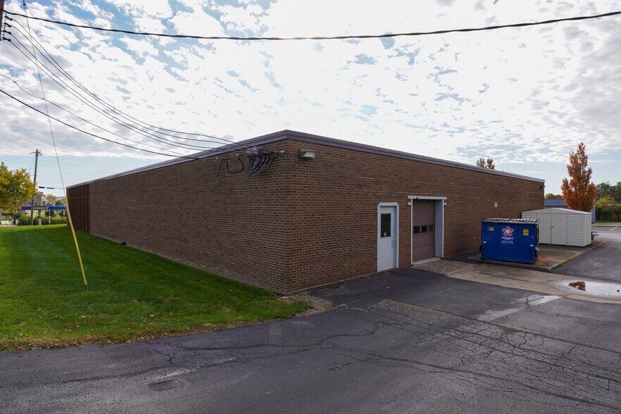 More Photos Of 10385 Spartan Dr, Evendale Light Manufacturing For Lease