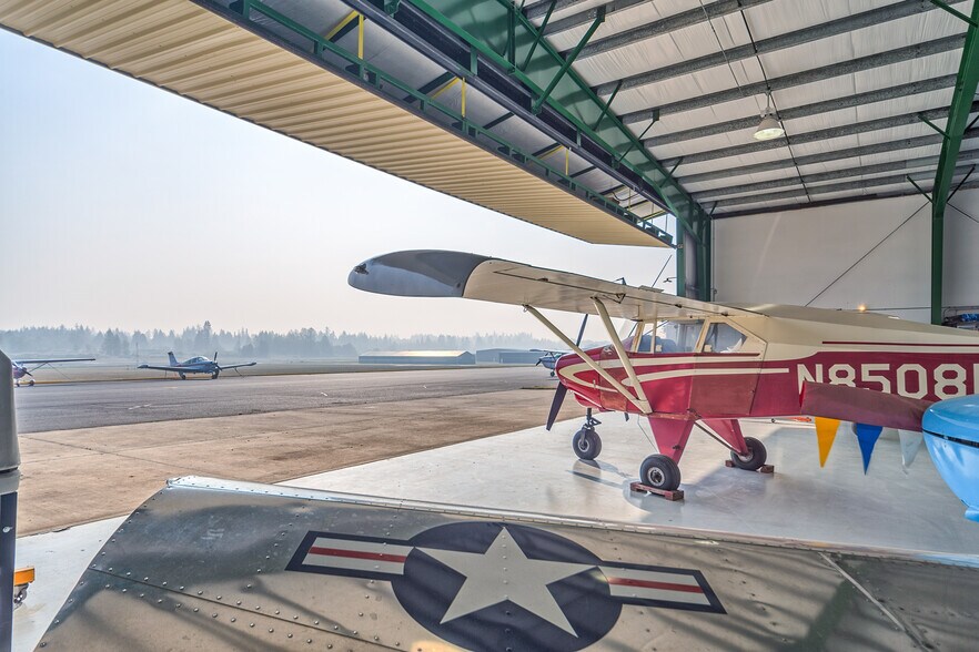 More Photos Of 191 Airport Rd, Port Townsend Airplane Hangar For Lease