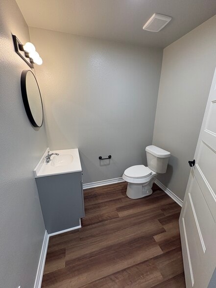 More Photos Of 316 Bonner Ave, Tyler Office For Lease