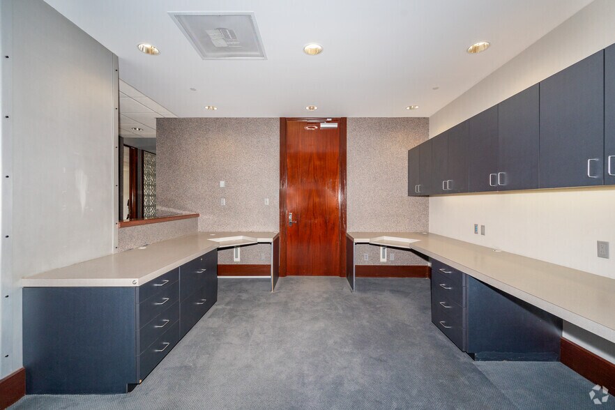 Photo of 18th Floor Ste 1850