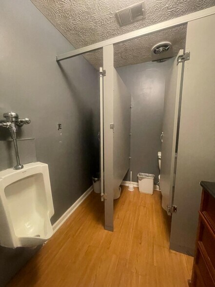 More Photos Of 3060 Bouldercrest Rd, Ellenwood Religious Facility For Sale