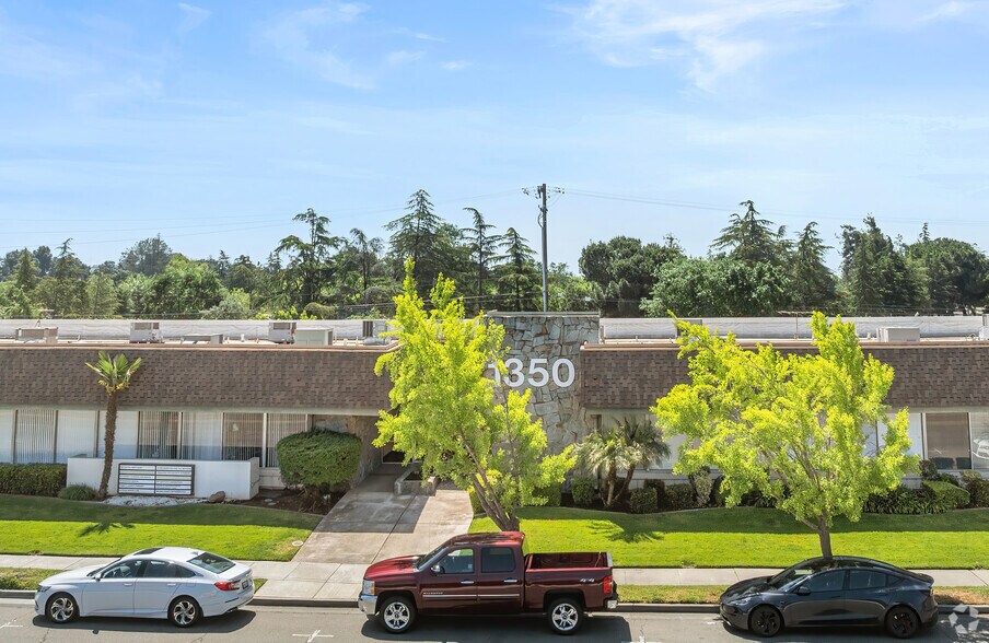 Primary Photo Of 1350 W Robinhood Dr, Stockton Office For Lease