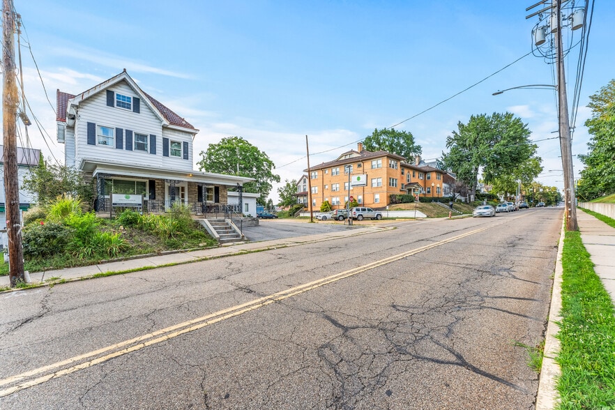 More Photos Of 35 N Balph Ave, Pittsburgh Medical For Sale