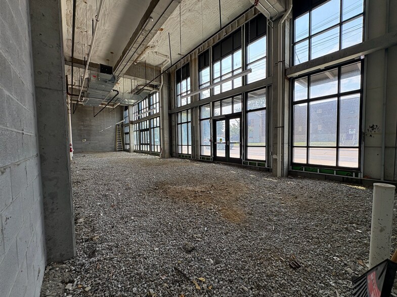 More Photos Of 300 E 5th Ave, Columbus Apartments For Lease