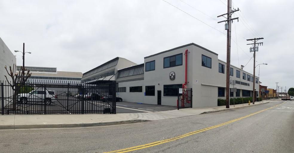 Primary Photo Of 5820 S Alameda St, Vernon Warehouse For Lease