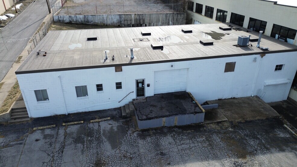 More Photos Of 3128 Bell St, Kansas City Warehouse For Lease