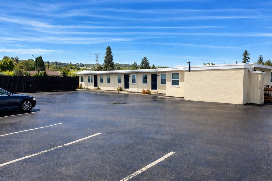 Primary Photo Of 21447-461 Ocean View Dr, Hayward Apartments For Sale