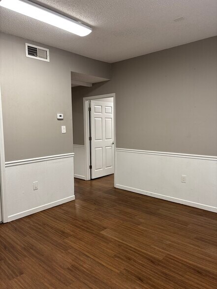 More Photos Of 5627 Superior Dr, Baton Rouge Office For Sale