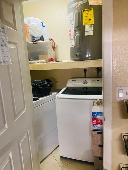 More Photos Of 2200 SW 42nd Ave, Fort Lauderdale Multifamily For Sale