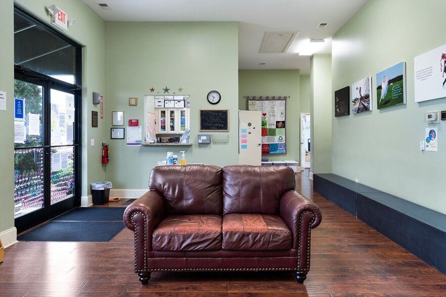 More Photos Of 65 Walnut Grove Rd SE, Cartersville Storefront Retail Office For Sale