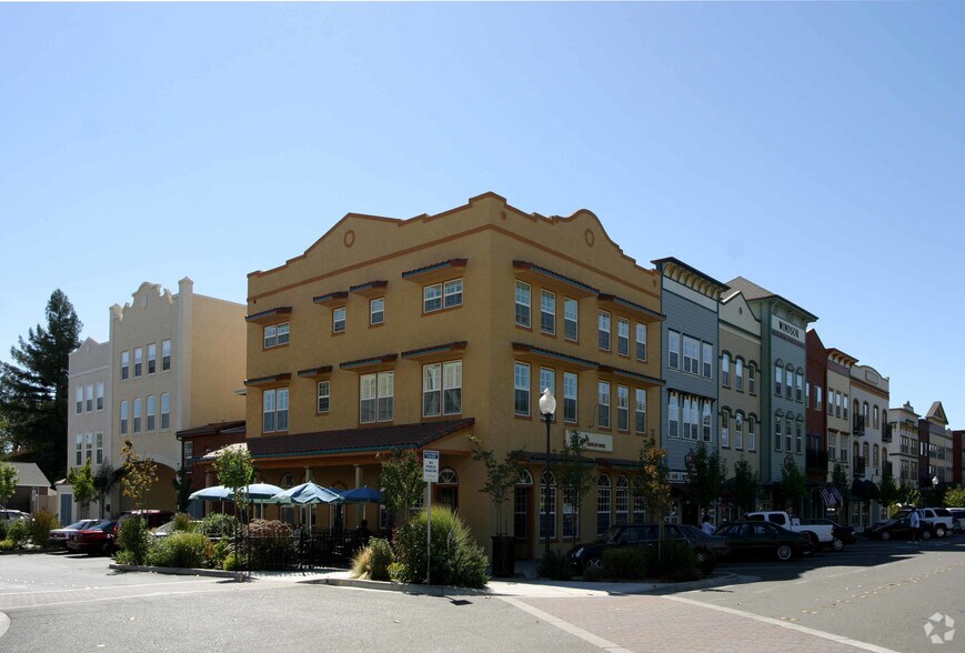 More Photos Of 220 Windsor River Rd, Windsor Apartments For Sale