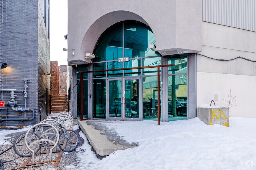 More Photos Of 7240 Rue Waverly, Montréal Loft Creative Space For Lease