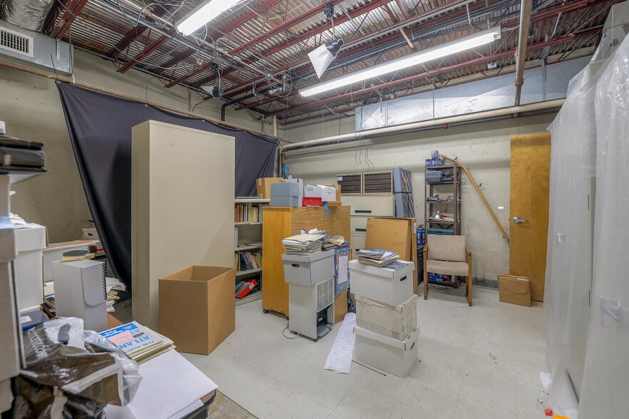 More Photos Of 8880 Ballentine St, Overland Park Office For Sale