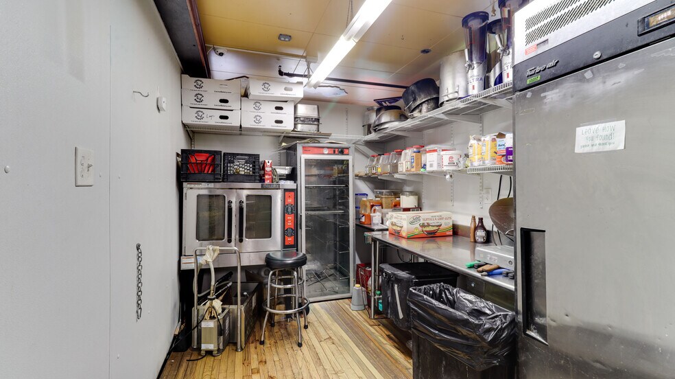 More Photos Of 744 Main St, Lumberton Bar For Sale